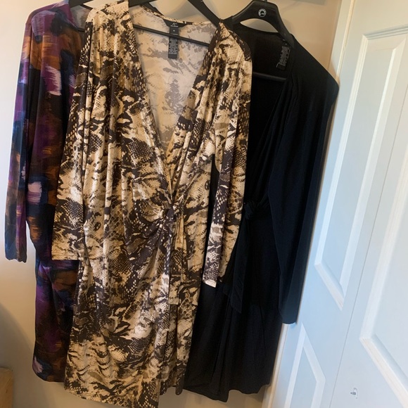 🎉CYBER MONDAY SALE🎉 3 Dresses (NWT/ NWOT) Mystery Dress Bundle - Picture 5 of 7